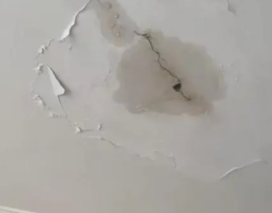 万源阳台漏水维修公司分享下屋面防水工程质量问题原因分析